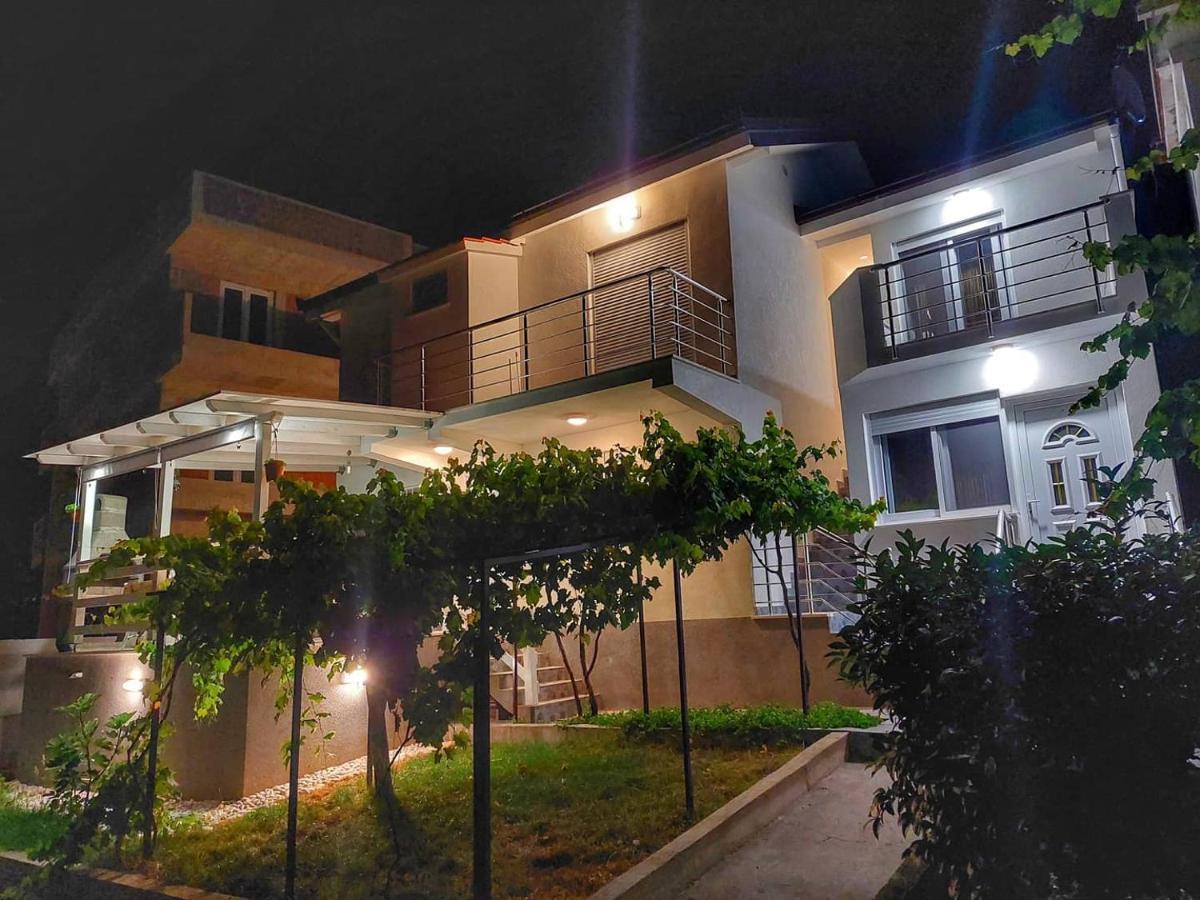 Apartments Marina Utjeha Exterior photo